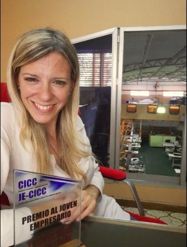 foto ceci revista caras.jpg foto ceci revista caras.jpg